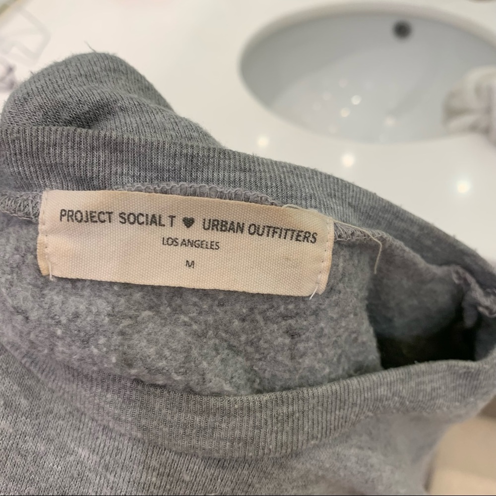 Gray Comfy Crew Neck Sweatshirt